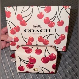 Coach 🍒 NIB Cream Cherry Print Leather Cosmetic Case